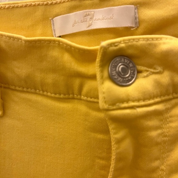 Like new 7 For All Mankind yellow jeans, size 28 - Picture 4 of 5